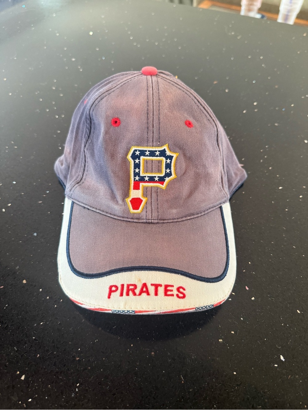 MLB Pittsburgh Pirates Patriotic P Logo Baseball Cap - Navy & White - Picture 2 of 4
